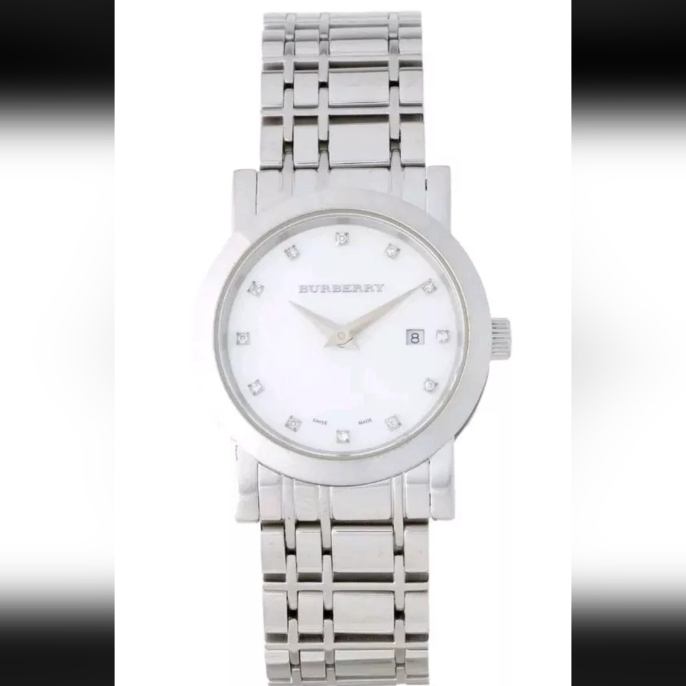 Burberry Heritage Watch Good Condition Luxury Womens Stainless Steel Designer